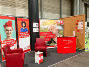 Messedesign für Caritas Oldenburg auf der Jobmesse 2022