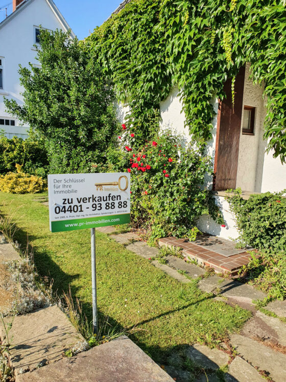 Design Maklerschild PR-Immobilien