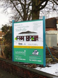 Design der Außenwerbung für Leverenz Immobilien Hude